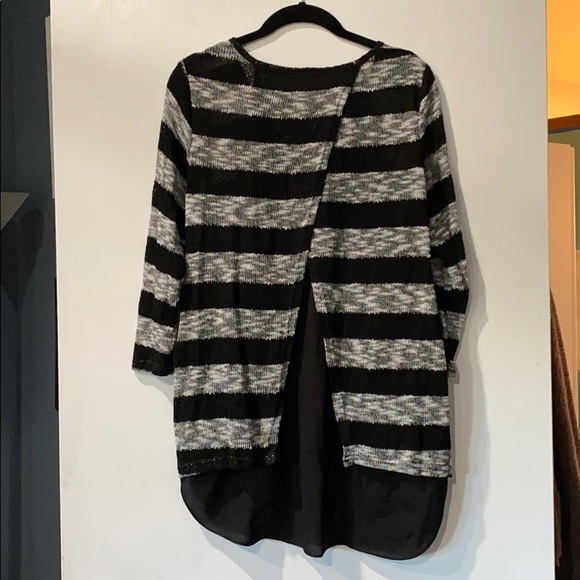 Black/grey striped sweater - Picture 2 of 3
